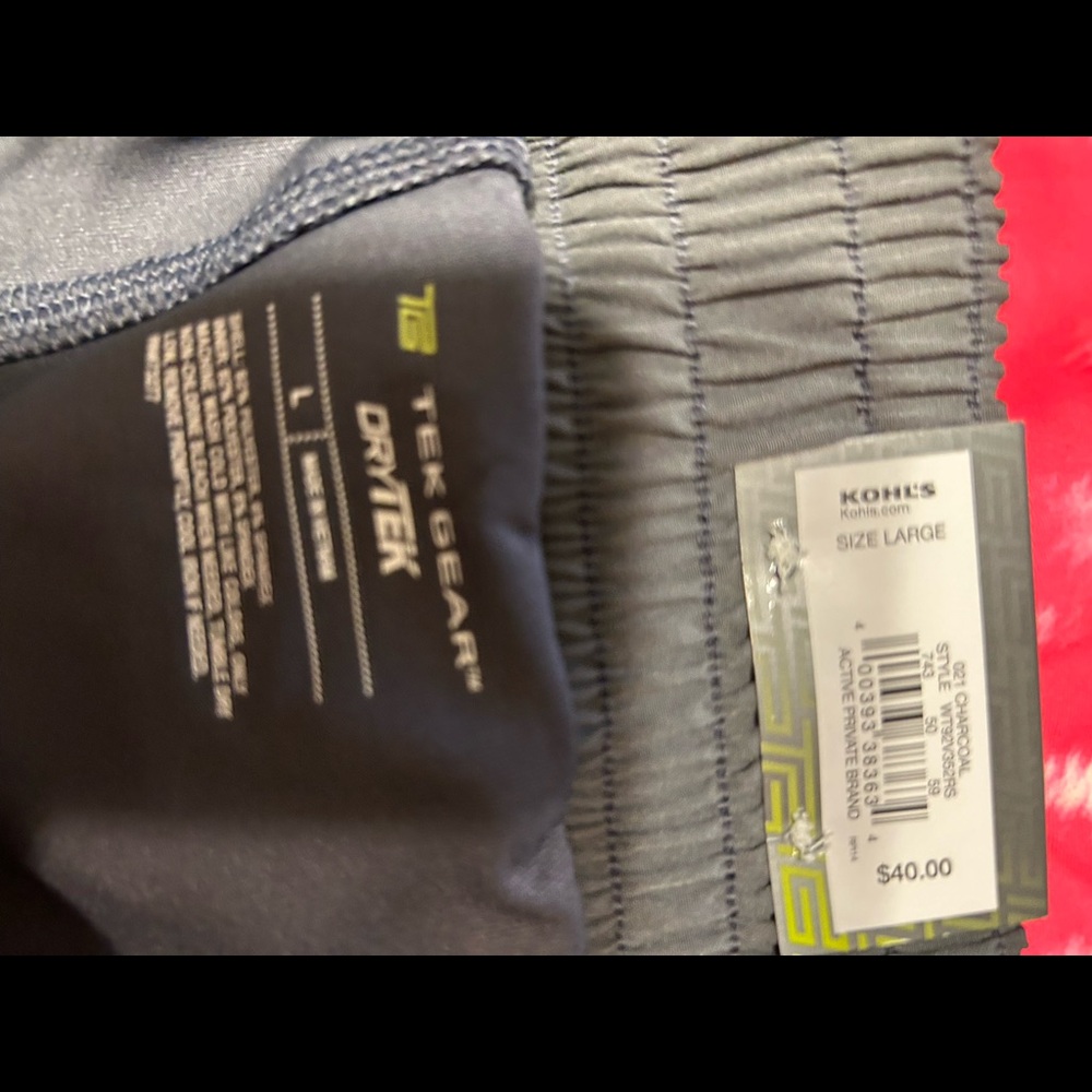 NWT Tek Gear grey swim skort w/zippered side pockets & elastic waist L bonus top - Picture 16 of 16